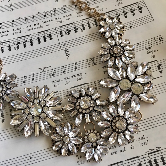 Bdecked & Bdazzled Jewelry - LAST ONE! Flower Crystal Statement Necklace